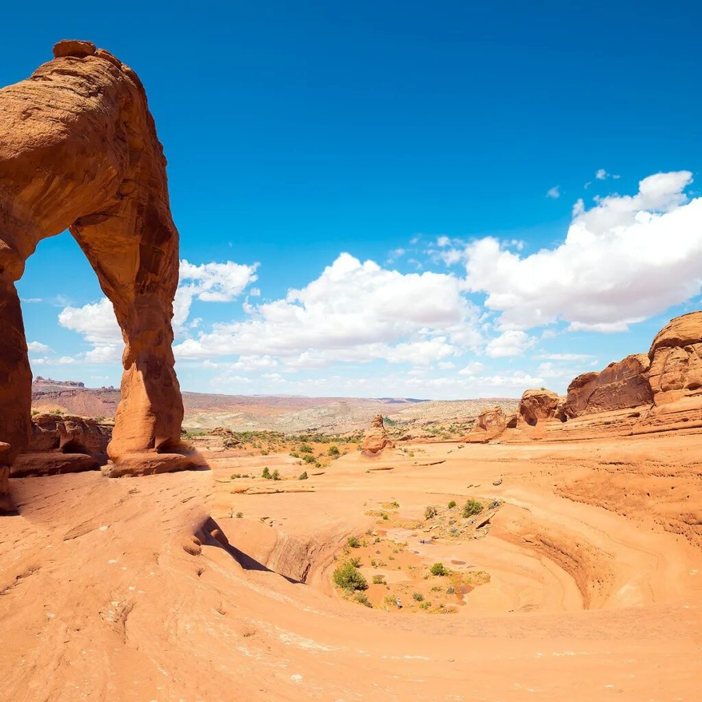 Арк пустыня. Горы пустыни. Скальные арки в пустыне. Столбы в пустыне. Скалы в пустыне.