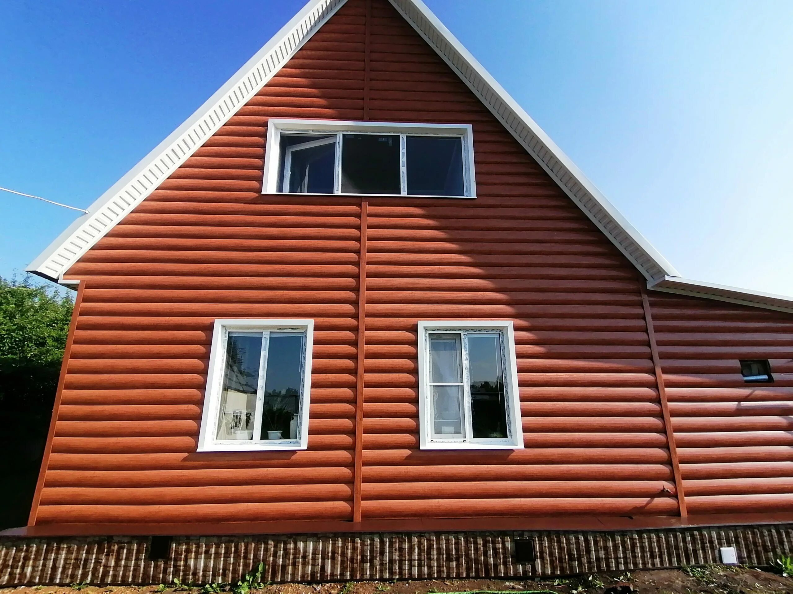 цвета металлического сайдинга металлпрофиль. обшить дом блокхаусом. металлосайдинг блок хаус. сайдинг блок хаус под бревно. дом обшитый блок хаусом.