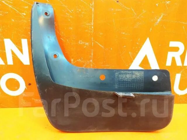 Задние брызговики паджеро 3. Nlf6105f13. Установка брызговиков паджеро 4. Брызговики mitsubishi pajero sport 3. Брызговики паджеро спорт 3.