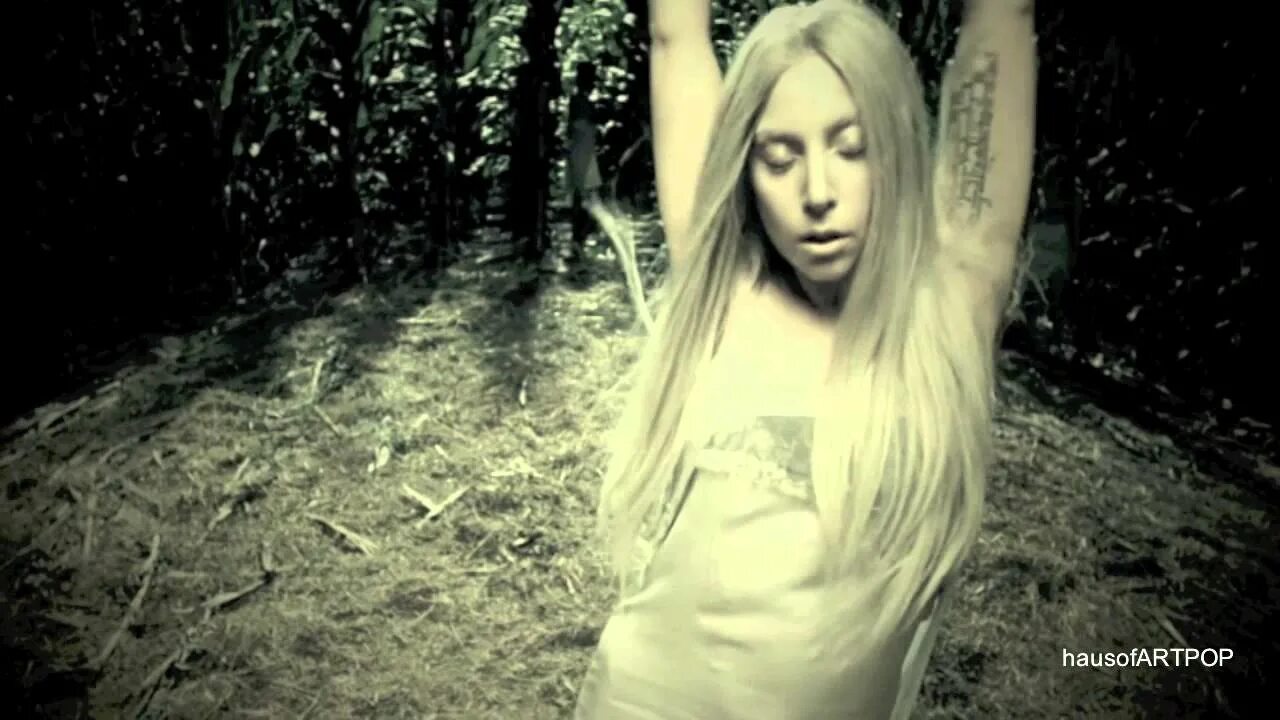 Леди Гага. Yoü and i леди Гага. Леди Гага первый клип. Lady gaga judas remix