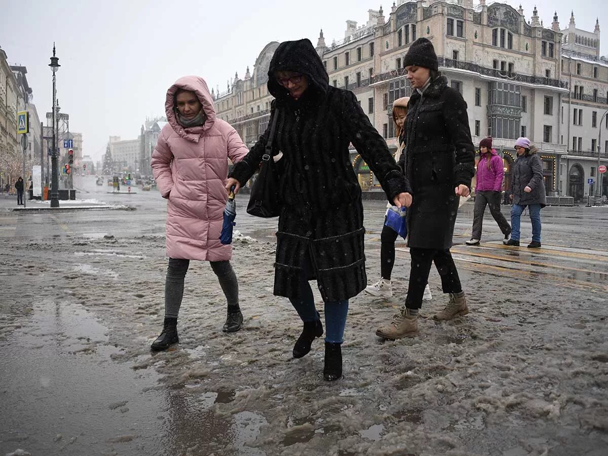 Москва в марте. Похолодание. Ветер в москве сегодня когда закончится