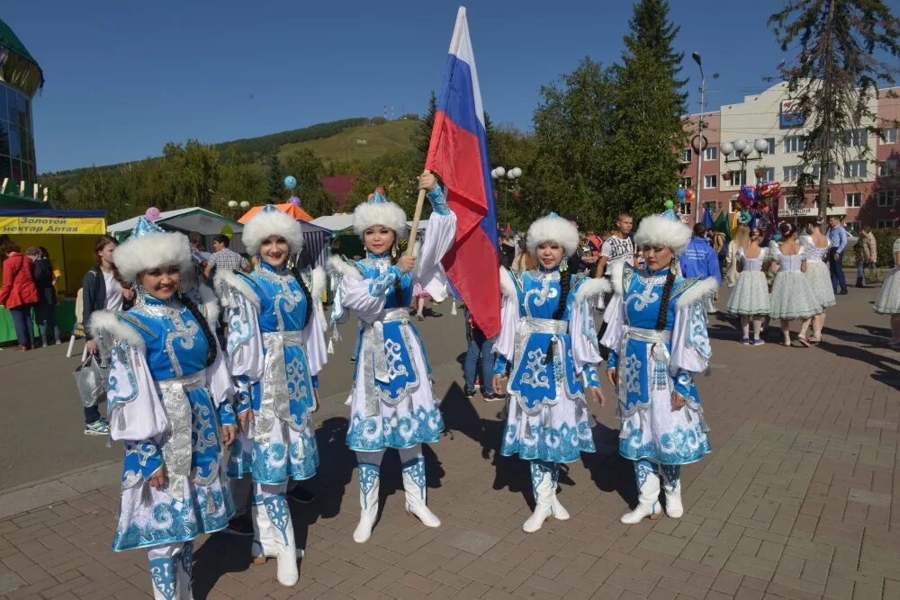 Деятельность республики алтай. Горно-Алтайск центр. Республика Алтай Горно-Алтайск. Республика Алтай столица город Горно-Алтайск. Горно Алтайск центр города.