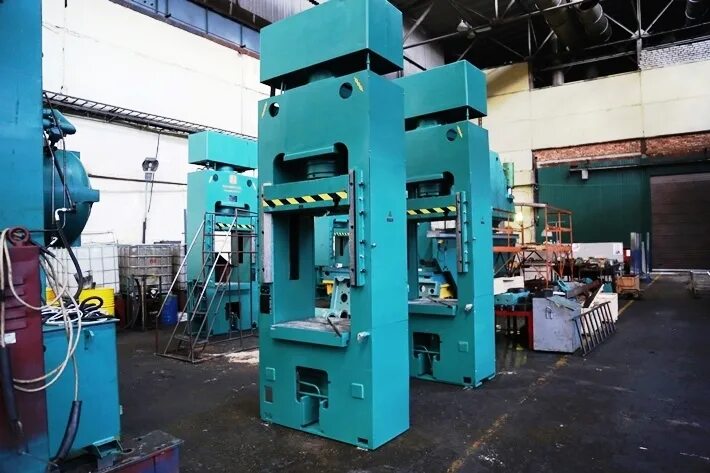 Metal press