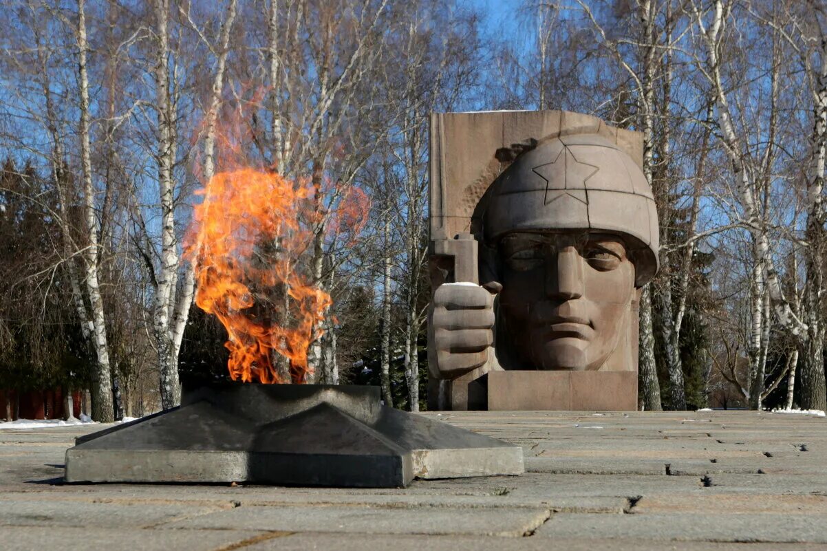 Пос ува увинский район. Поселок ува вечная память. Памятник в богандинском. Поселок ува вечная память. Ува удмуртия достопримечательности.