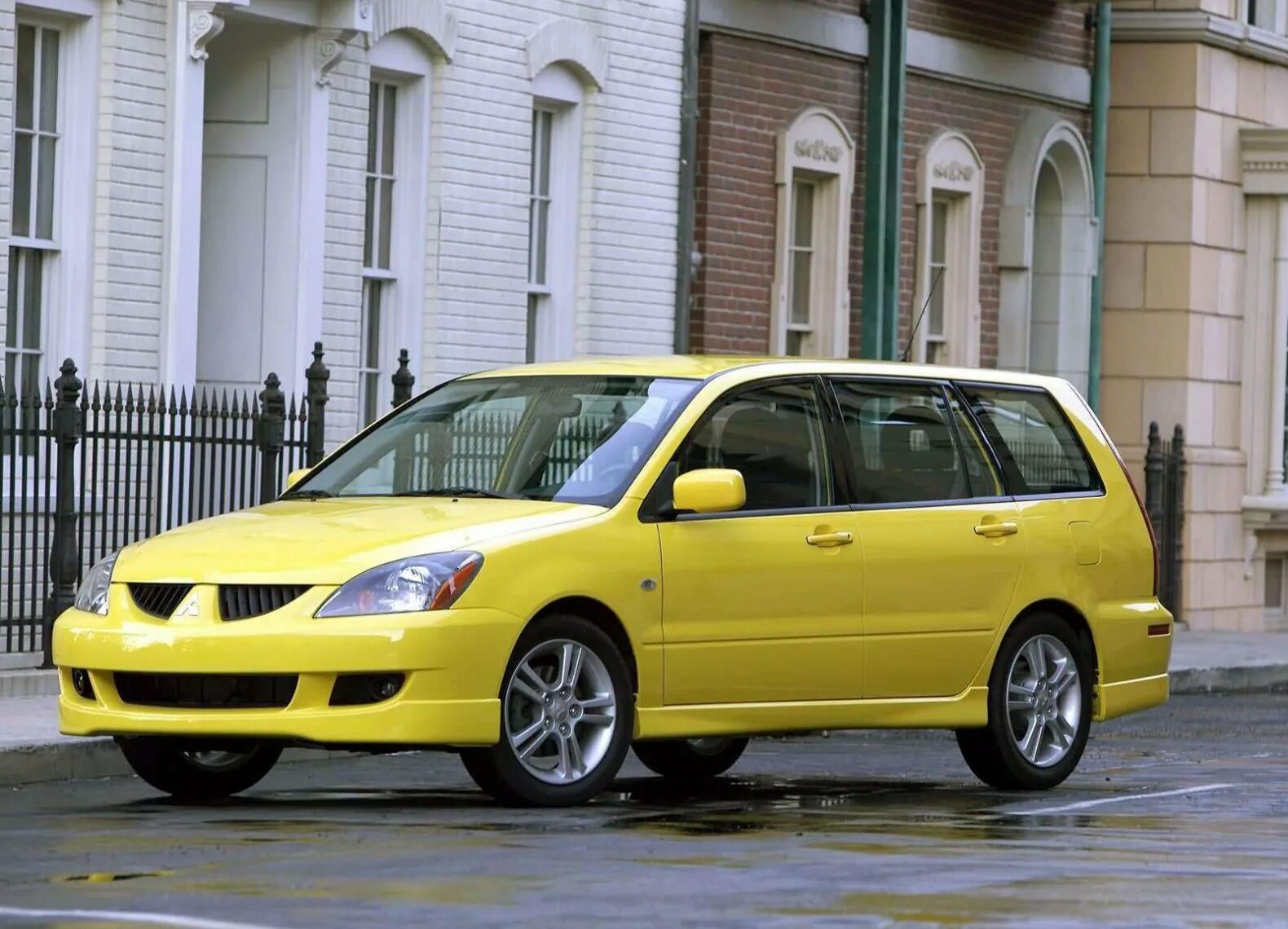 Mitsubishi Lancer Cedia. Mitsubishi Lancer Cedia универсал. Митсубиси Лансер цедия вагон. Mitsubishi Cedia Wagon. Lancer wagon