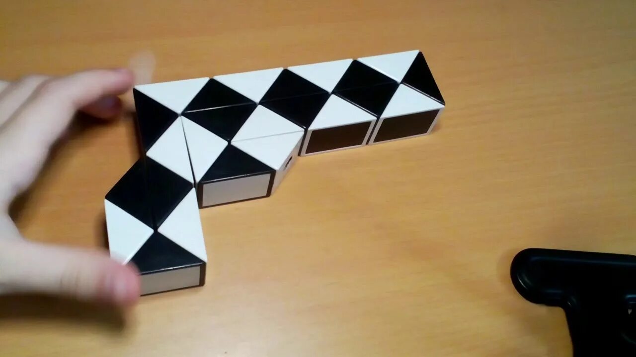 Змейка рубика видео. Змейка рубика видео. Змейка рубика rubik's twist. Сердце из змейки рубика 24. Змейка рубика 144 элемента.