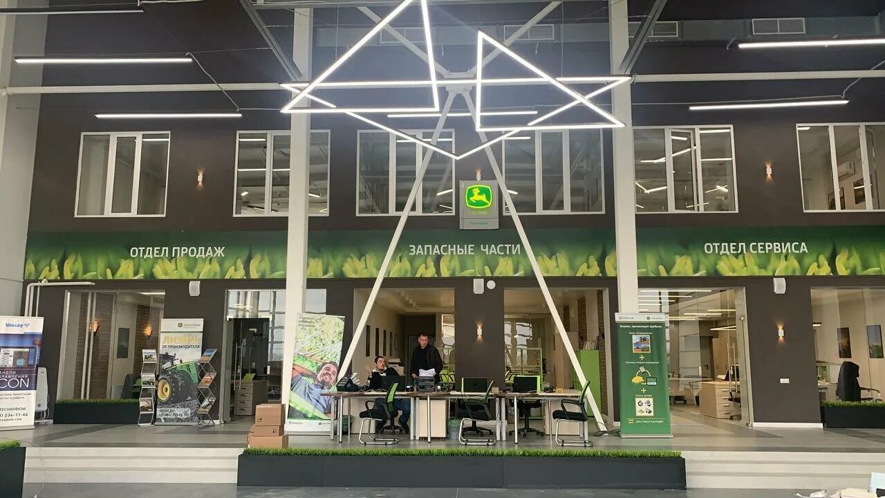 40 лет октября, 22б, дворец единоборств «воейков». 40 лет октября здание пенза. 40 лет октября 22б пенза. дворец силовых единоборств воейков пенза. дворец единоборств в пензе улица.