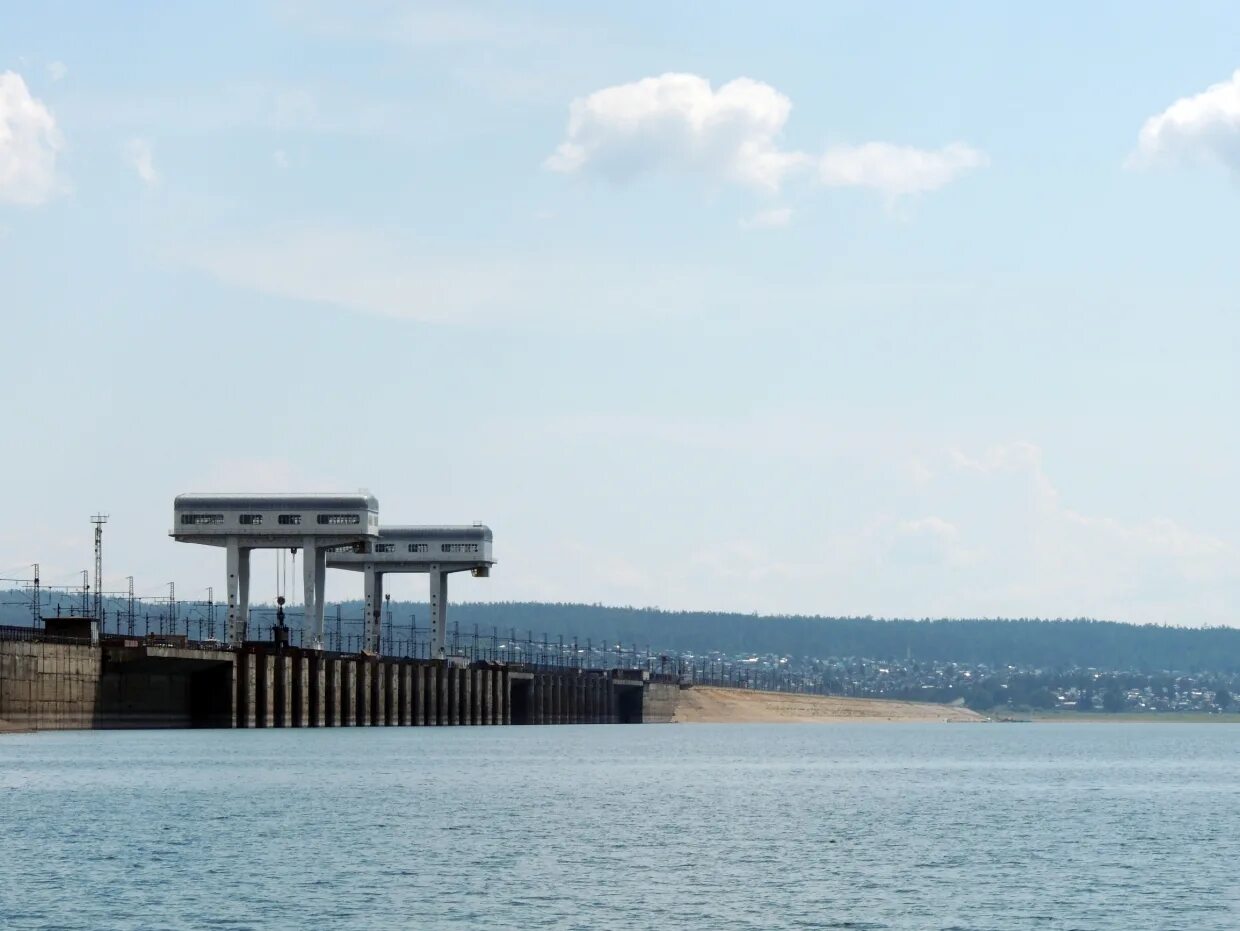 Хакасия гэс шушенская гидроэлектростанция. Саяно-шушенская гэс. Саяно-шушенская гэс 2022. Саяно-шушенская гэс 2022. Волжская гэс.