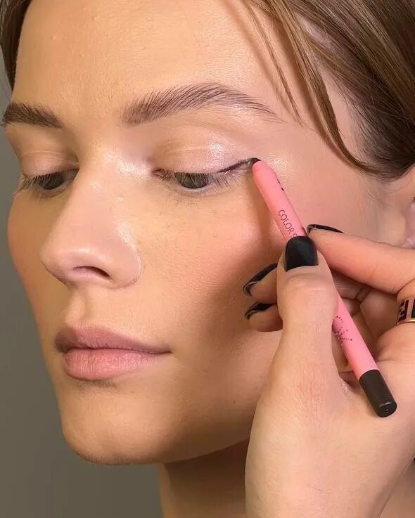 макияж основа сиять. скульптурировать лицо. Eveline база под макияж full hd 16h матирующая с эффектом сияния. Luxvisage prime expert glow skin. праймер для лица нанесение.