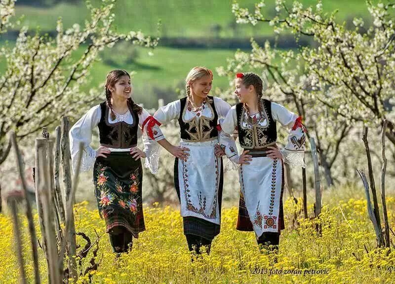 Православные народы балкан. Сербия народ культура. Костюмы балканских народов. Македонцы национальный костюм национальный. Православные народы балкан.