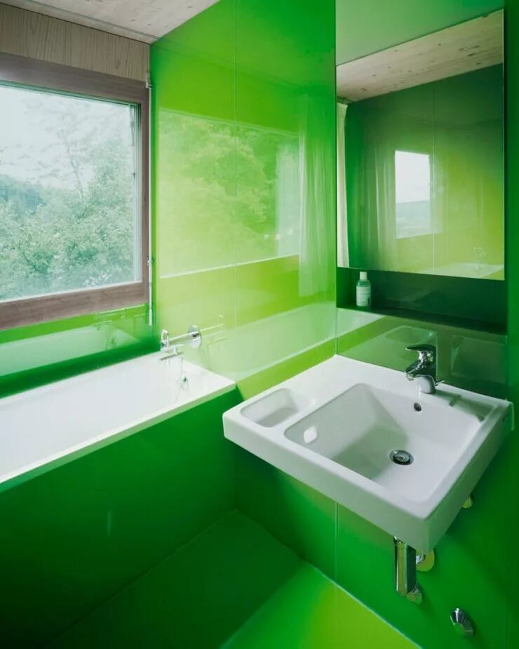 Зеленая ванна купить. Ванная комната. Темно зеленая ванная комната. Ванная комната в салатовом цвете. Комната в зеленом цвете.