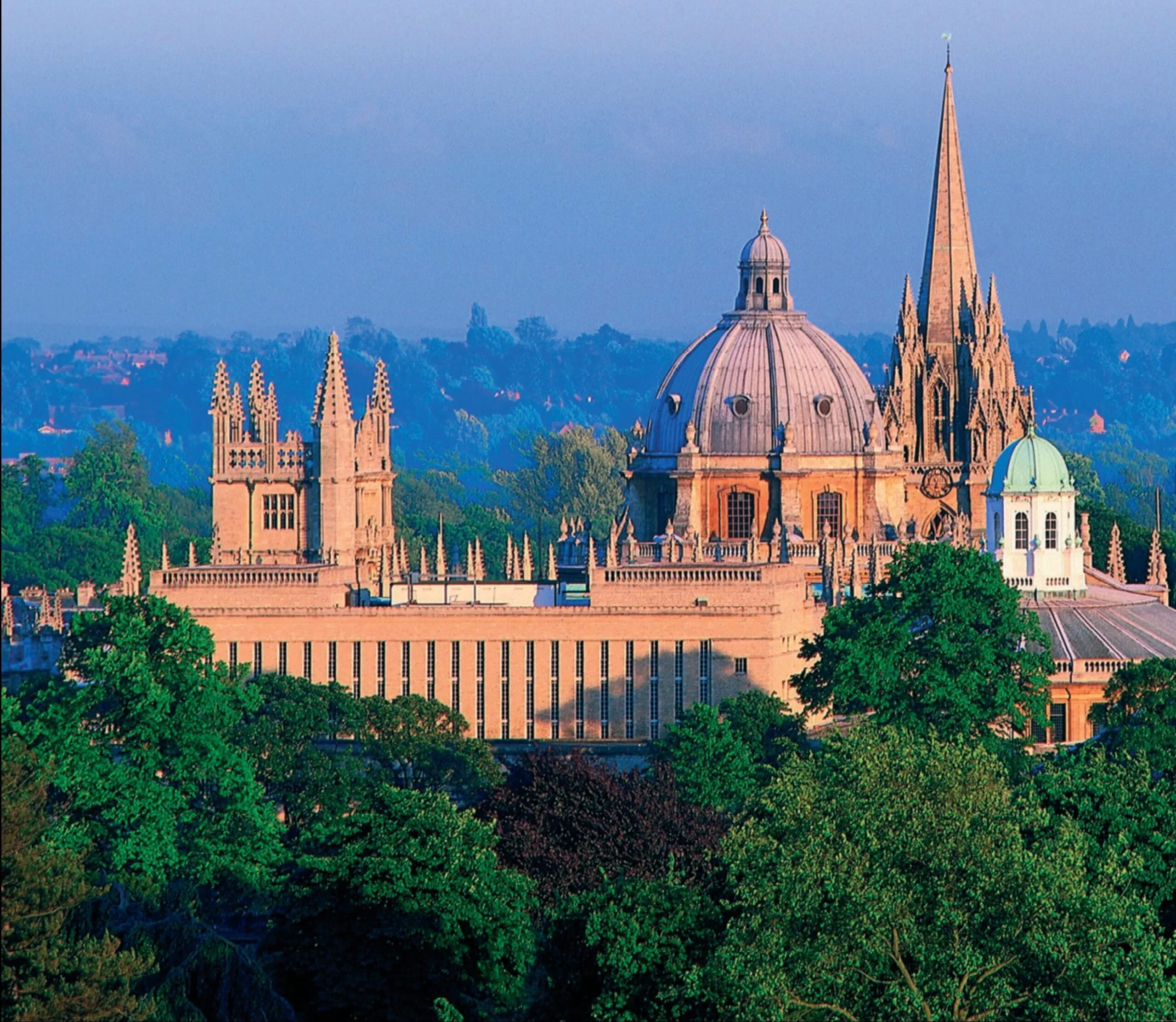 Oxford picture. Сити-оф-Оксфорд университет. Оксфордский университет Великобритания. Сити-оф-Оксфорд достопримечательности. Англия графство Оксфордшир Оксфорд Оксфордский университет.