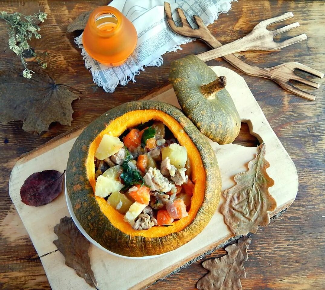 Тыква с овощами в духовке рецепты. Тыква фаршированная мясом. тыква фаршированная овощами. блюда с тыквой и мясом. репа фаршированная овощами.