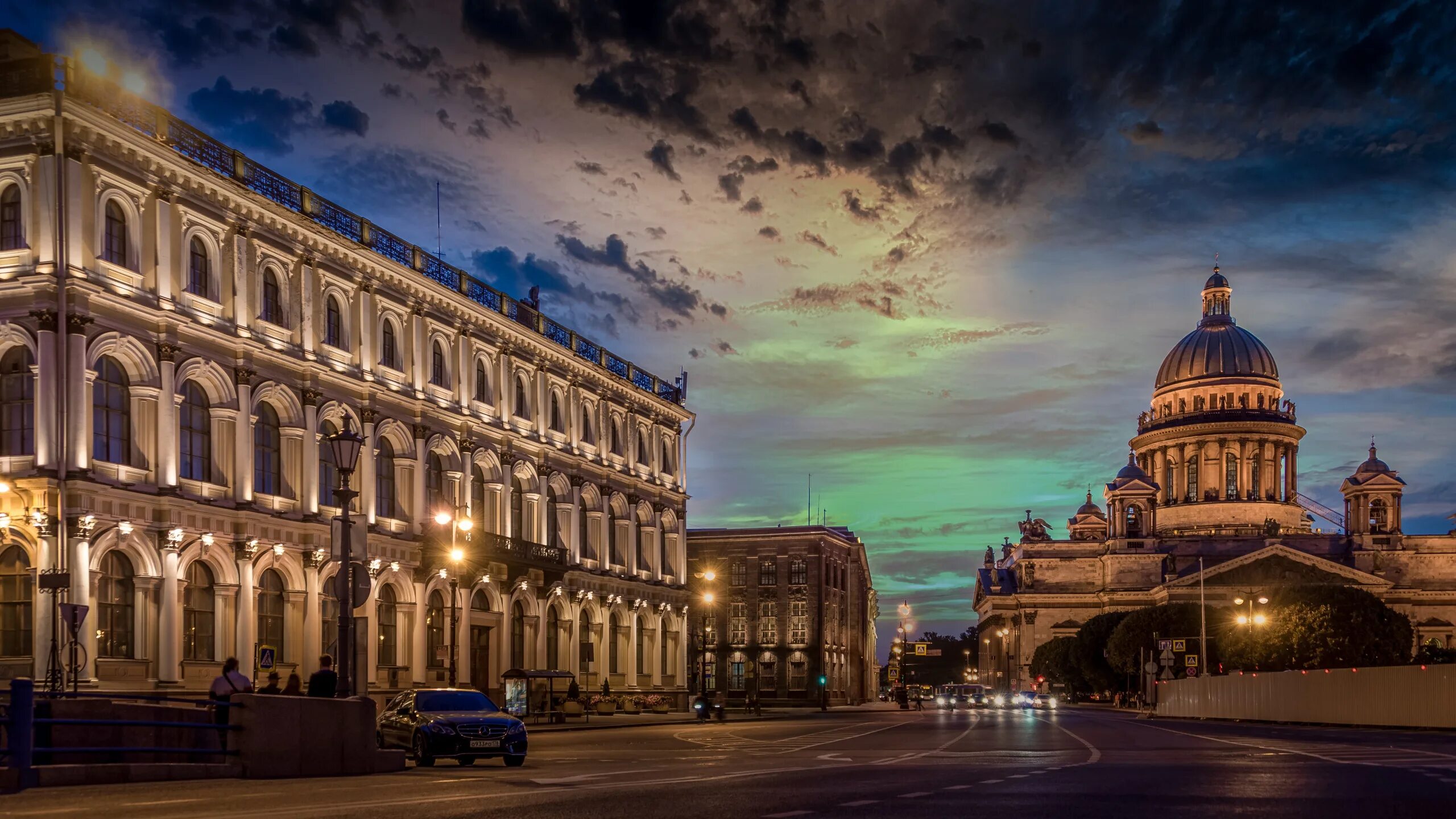 Light saint petersburg. Санкт-петербург. Ночь в питере зимой. Ночной санкт-петербург. Фестиваль света в санкт-петербурге.