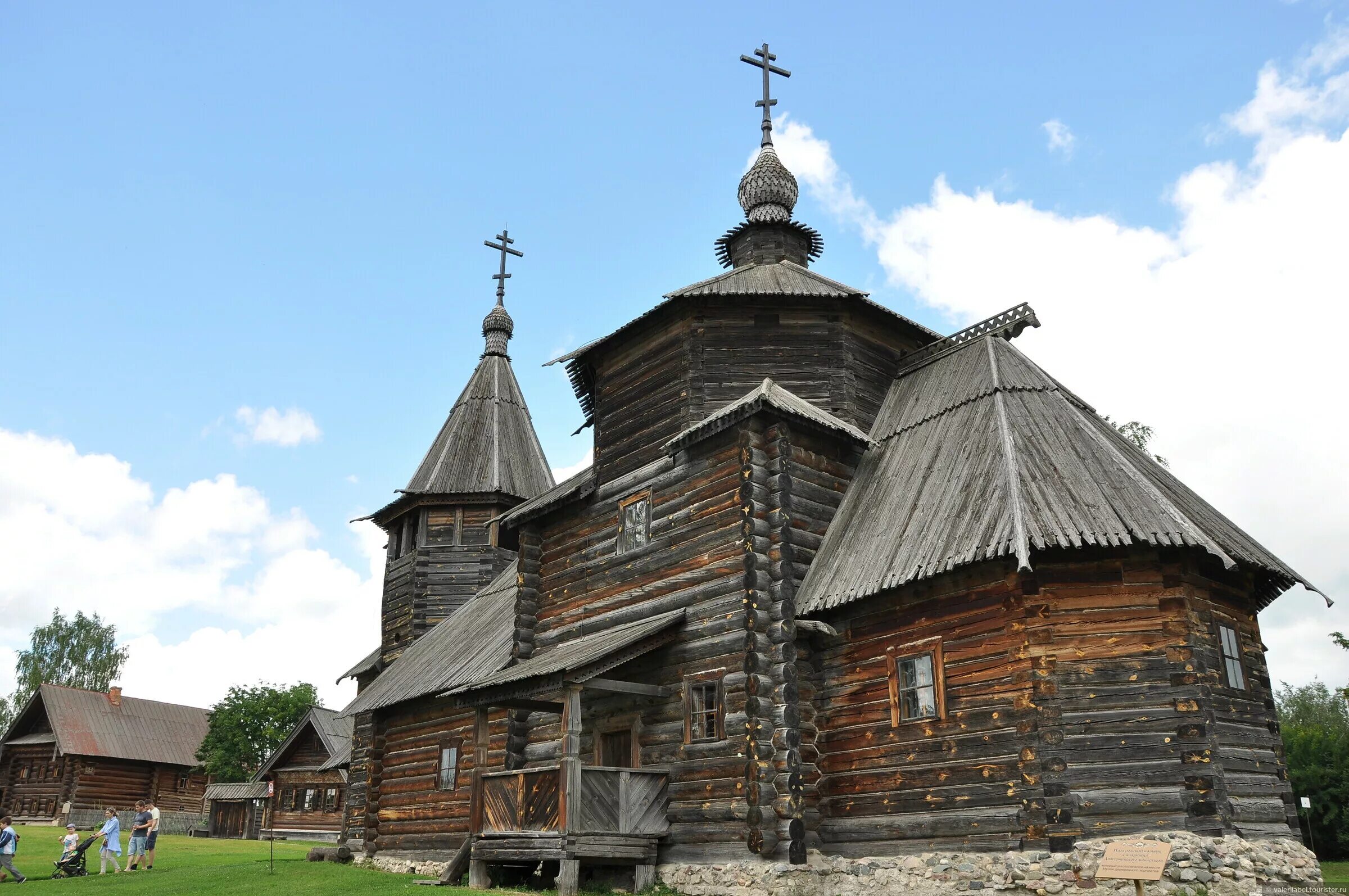 В каком городе музей зодчества. Суздальский музей деревянного зодчества. Храм деревянного зодчества Суздаль. Город Суздаль музей деревянного зодчества. Преображенская Церковь музей деревянного зодчества в Суздале.