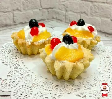 Пирожное корзинка с фруктами