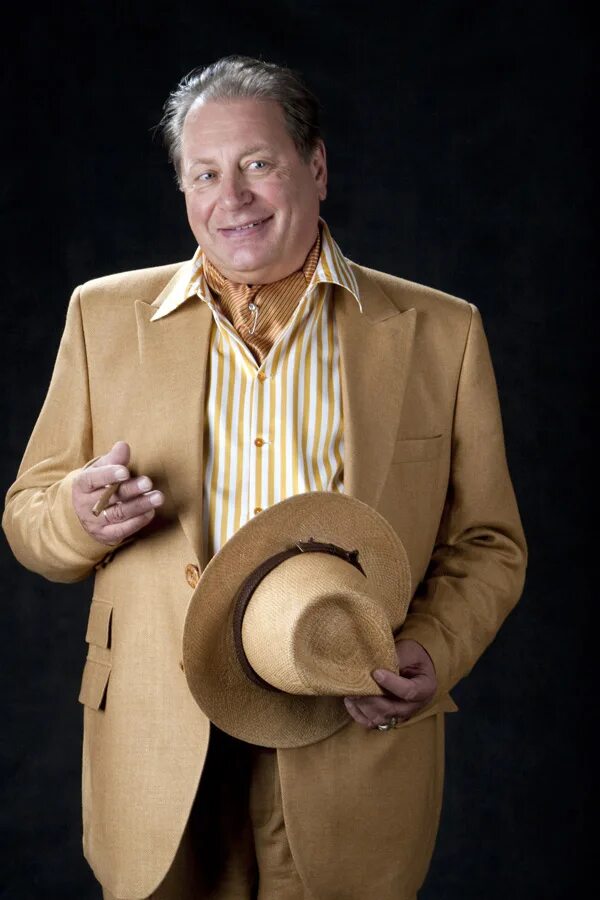 актер смирнитский. валентин смирнитский. валентин смирнитский портос. валентин смирнитский фото. фото валинтин смирницкий.