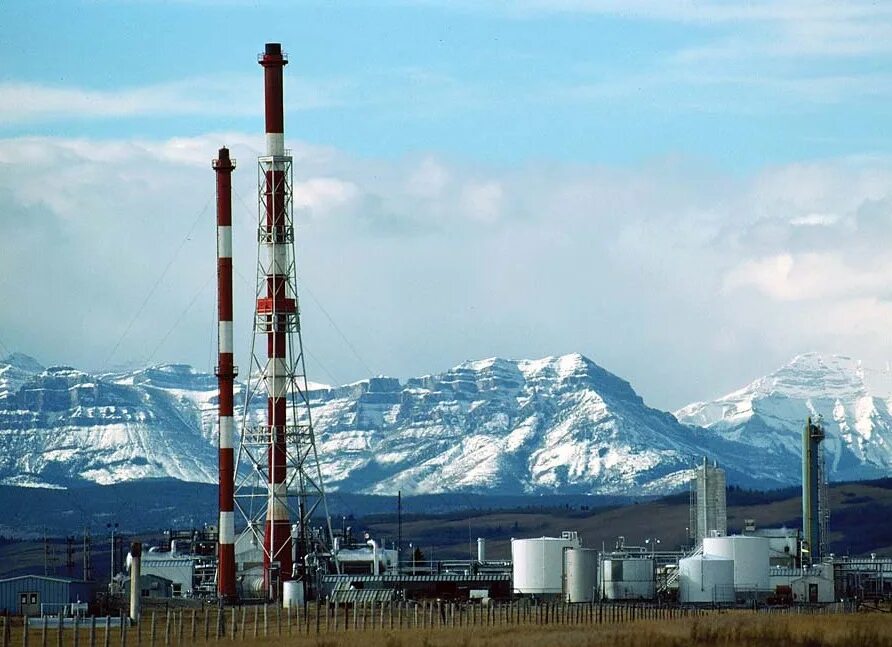 Нефть и газ в канаде. Обрабатывающая промышленность канады. Химическая промышленность канады. Нефтяные месторождения канады. Нефть и газ в канаде.