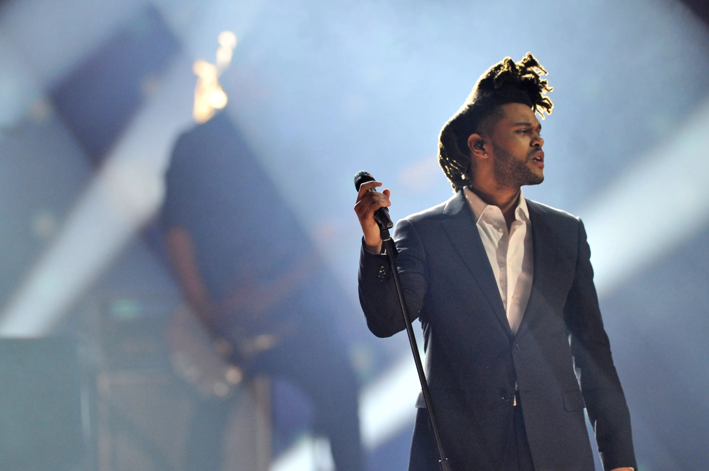 The Weeknd. Певец зе викенд. The Weeknd фото. The Weeknd на сцене. Weekend 2022