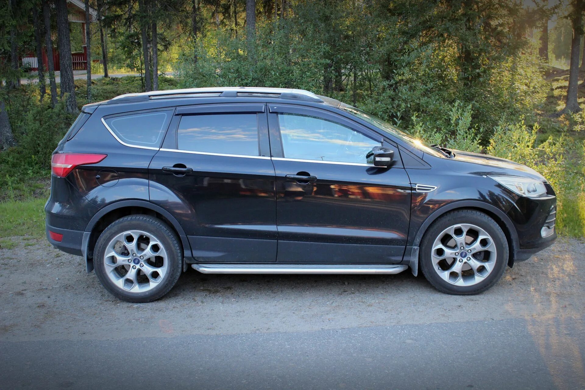 Разболтовка форд куга. Ford Kuga 2. Форд Куга r19. Куга 2 Рестайлинг. Куга 2 r18.