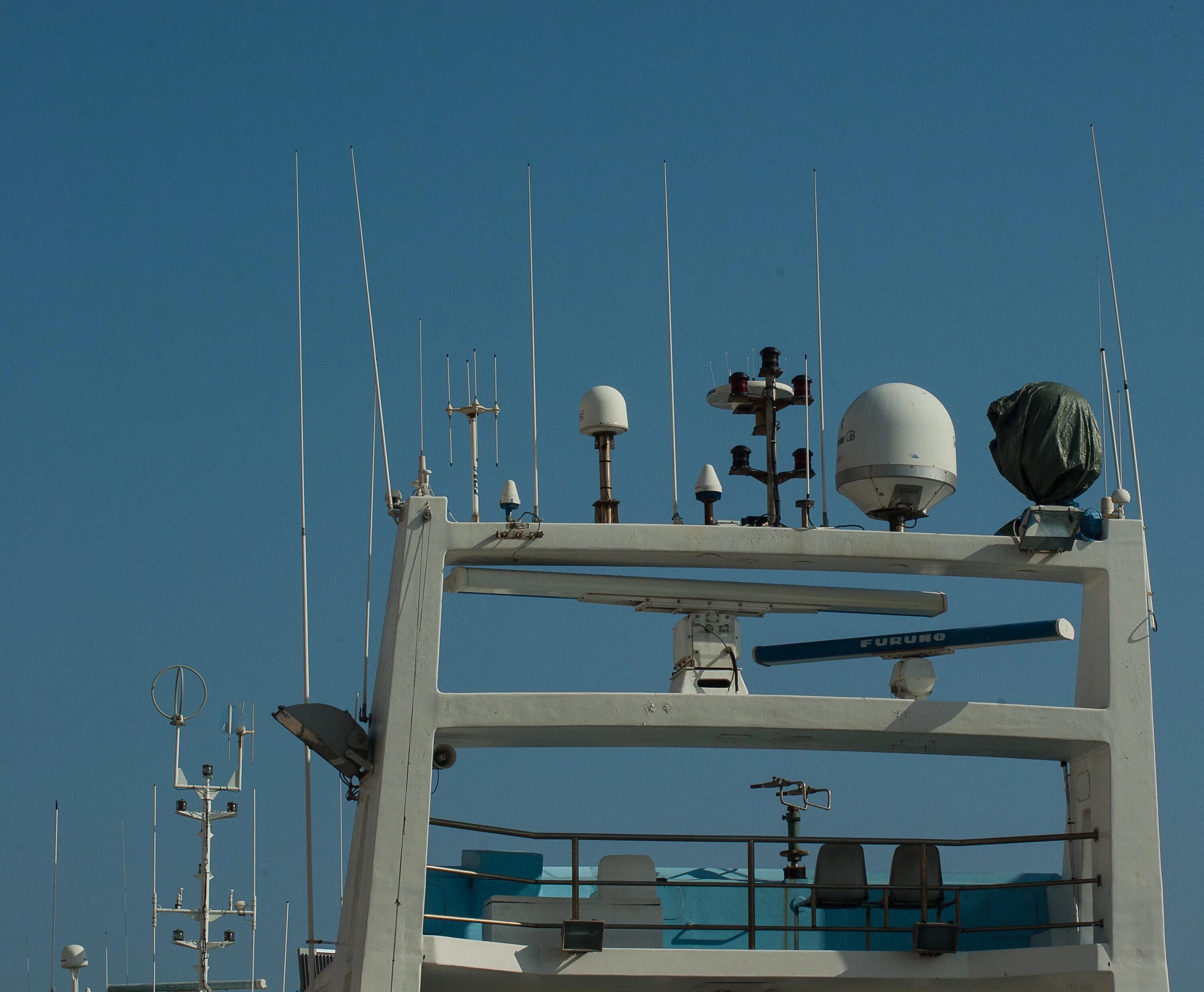Радар дистанции. Судовой морской радар (radar). рлс антенна морская корабельная. marine radar antenna. антенна рлс.
