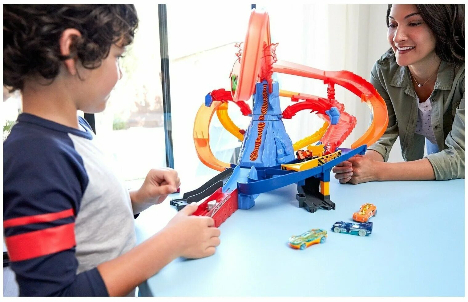 набор игровой hot wheels вулкан ftd61. набор хот вилс вулкан. трек вулкан hti. трек "вулкан". трек hot wheels volcano.