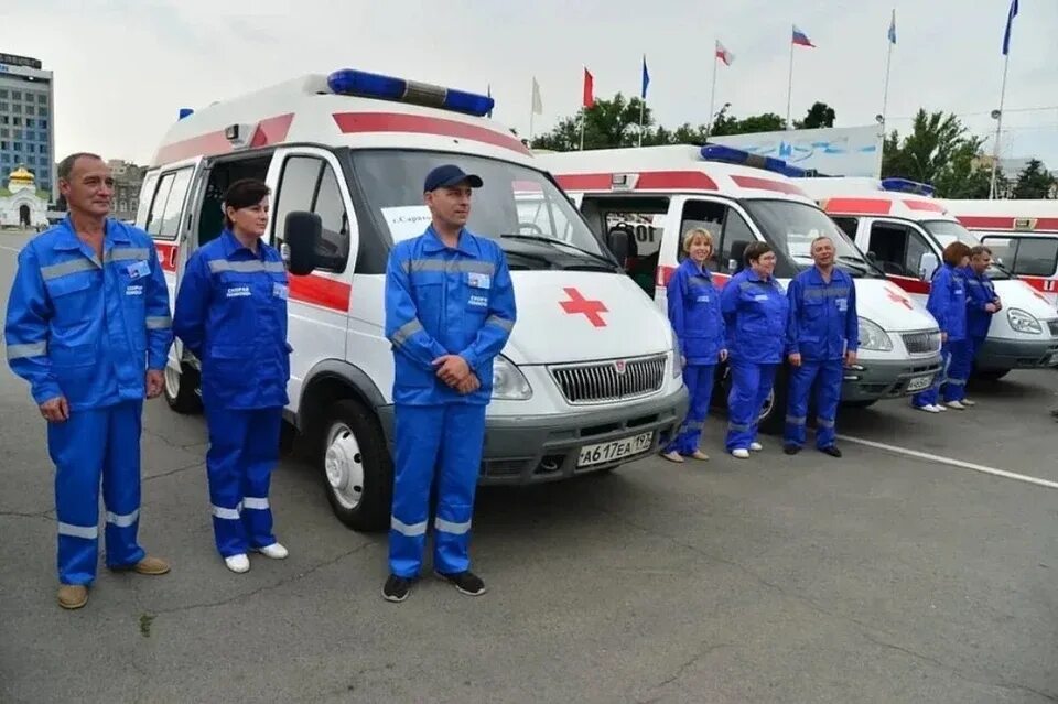 Станция скорой помощи. Саратовская скорая медицинская помощь. Новые скорые. Больница скорой помощи екатеринбург. Саратовская скорая медицинская помощь.