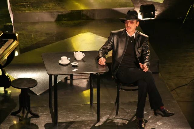 Боярские книги. Неудержимый книга. Книга про сына боярского. Театральная династия боярских. Читать книгу боярского неудержимый книга 3.