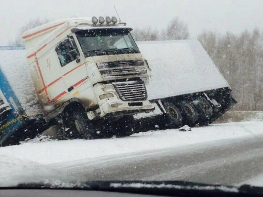 Авария на трассе барнаул новосибирск. Дтп на трассе новосибирск черепаново. Новосибирск барнаул трасса новости. Новосибирск барнаул трасса новости. Трасса барнаул новосибирск сейчас.