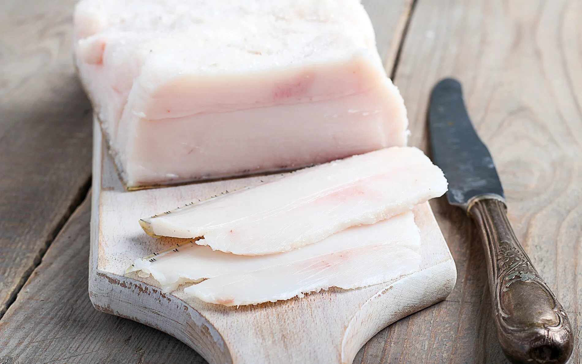 сало для организма. чем полезно свиное сало. сало соленое. сало свиное соленое. свиное сало для организма.