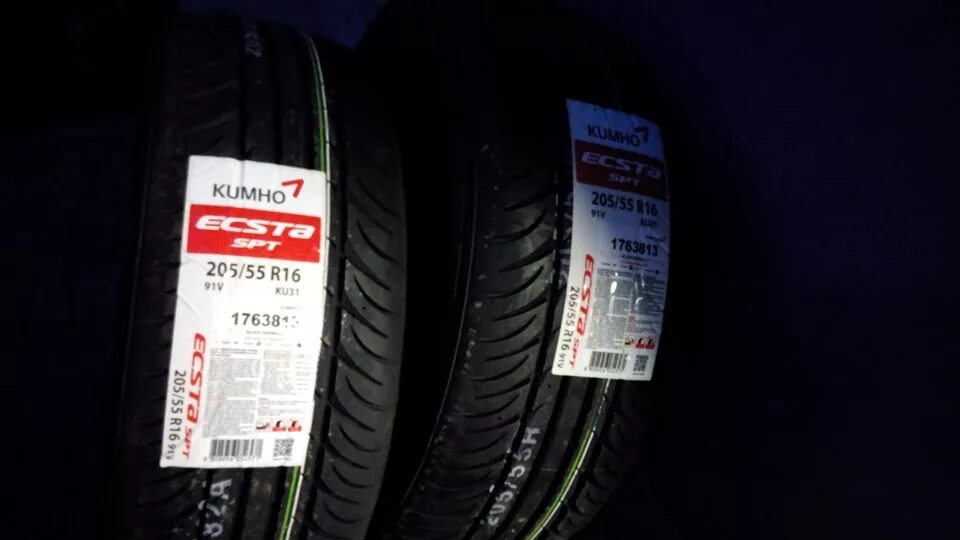 Кумхо 205 55 16 купить. 195-50-15 Kumho hs52. Kumho Ecsta hs52 195/50 r15. Шины Kumho 205/60 r16 лето. R15 185/65 Kumho Ecsta hs52 88h лето 2305443.