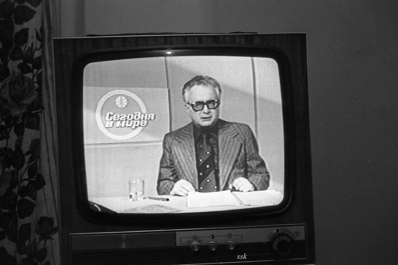 Телевизор Рубин 102. Телевизор Рубин 1980 года. Советский телевизор Рубин 102. Черно белый телевизор.