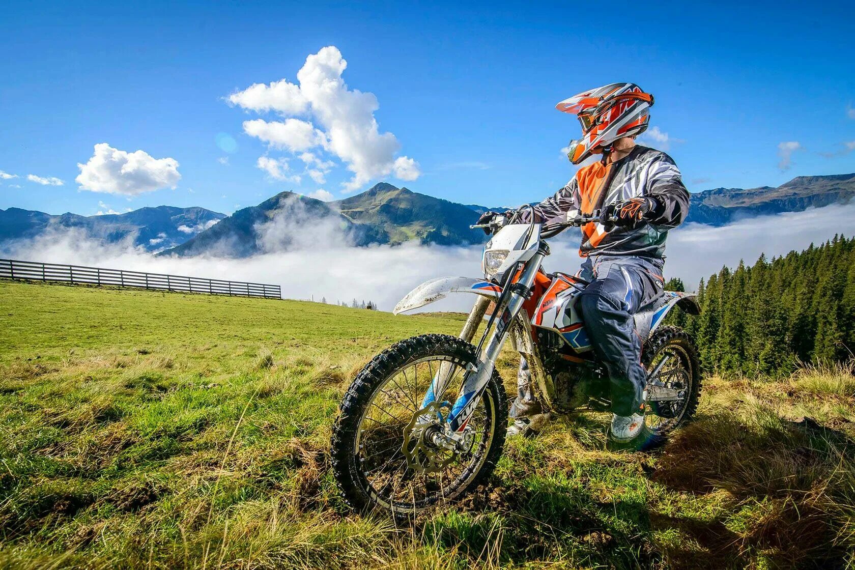 KTM Freeride e-XC. KTM Freeride e-XC 2022. Мототуризм эндуро. Эндуро горный Алтай.