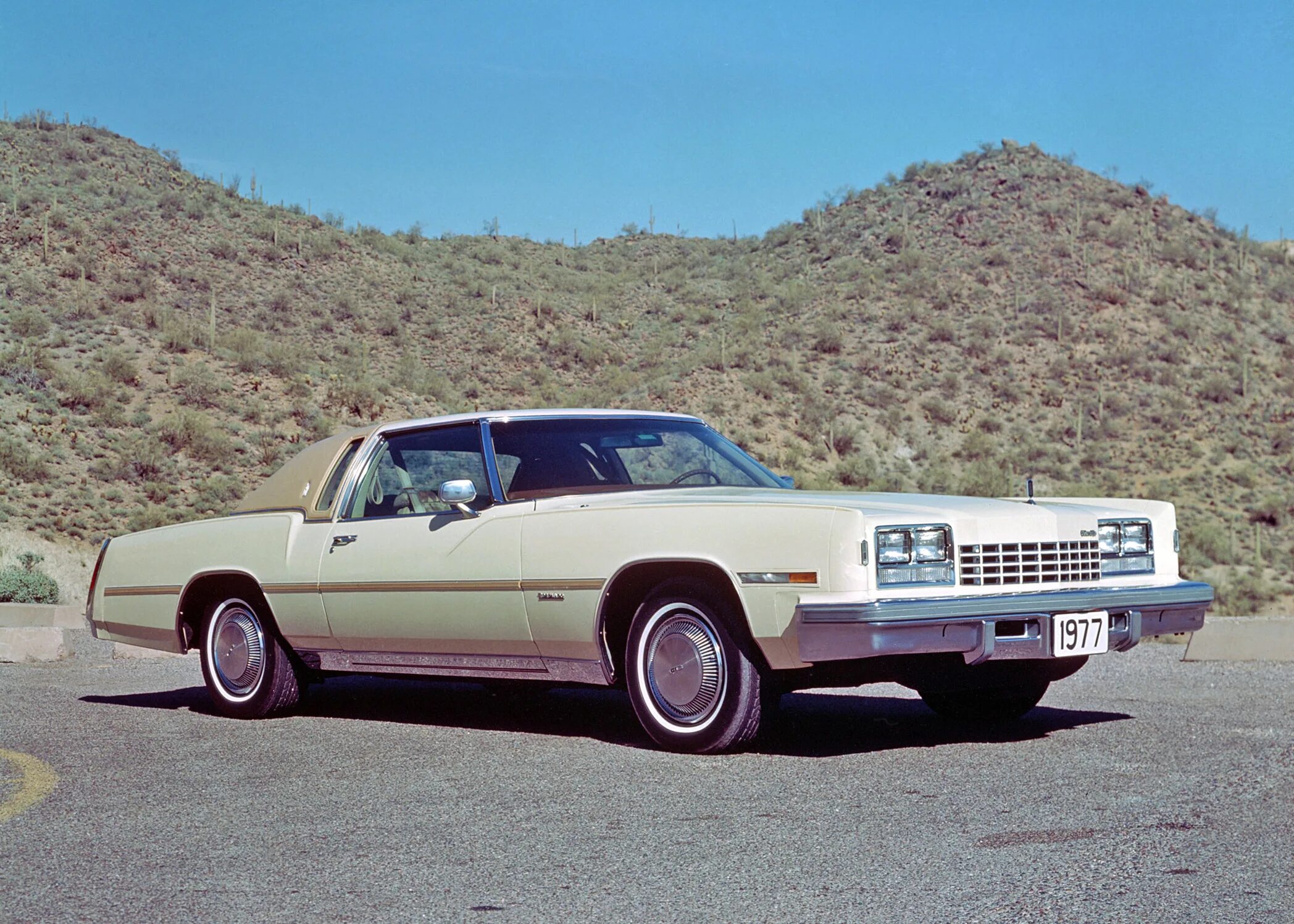 Олдсмобиль Торнадо 1977. Oldsmobile Toronado 1977. Олдсмобиль Торнадо 1966. Олдсмобиль Торнадо 1973. Oldsmobile toronado