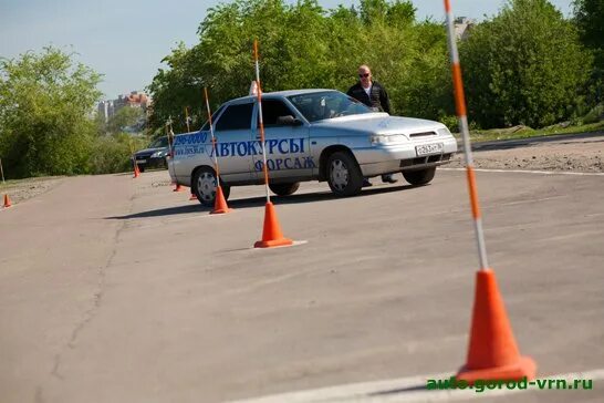 Форсаж авто воронеж. Автодром ГИБДД Воронеж Обручева. Автодром на Антонова-Овсеенко Воронеж Форсаж категория а. Автодромы школы Форсаж Симферополь.