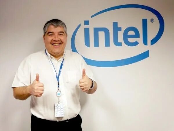 Ооо интел коллект. Intel сотрудники. Сотрудники Интел. Intel watch.