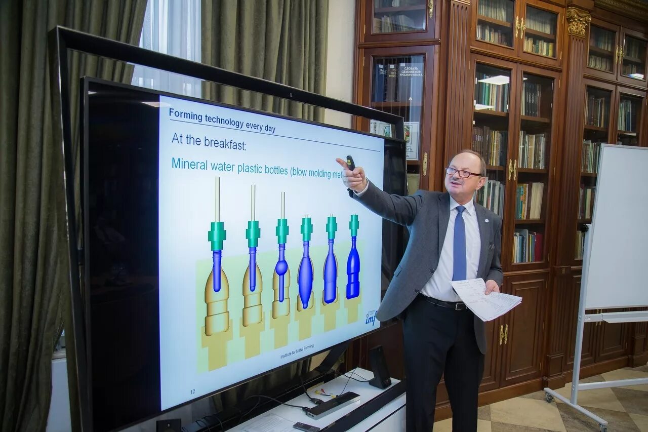 проректоры ленинградского горного института. сергей сергеев уггу. ректоры вузов москвы. шпенст горный университет. сергеев игорь борисович проректор горный университет.