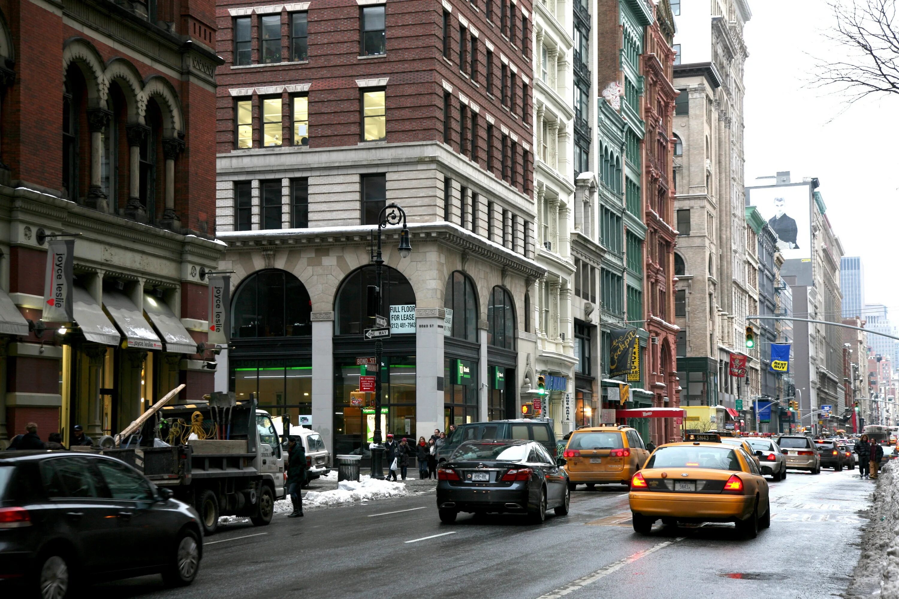 New york city streets. Нью-Йорк Манхеттен улицы. Район Нохо в Нью-Йорке. Центр Нью-Йорка улица. Манхэттен в Нью-Йорке 2022 улицы.