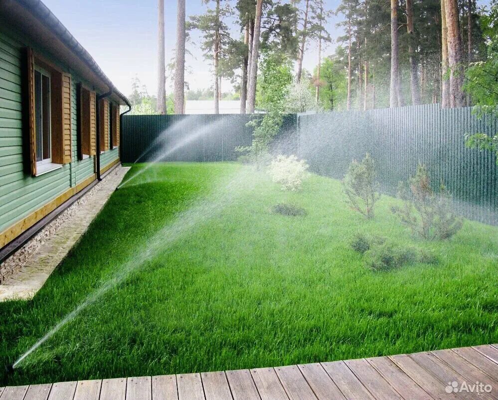 Автополив уфа. Автополив на участке. поливочная система для газона. система автополива газона. автоматический полив участка.