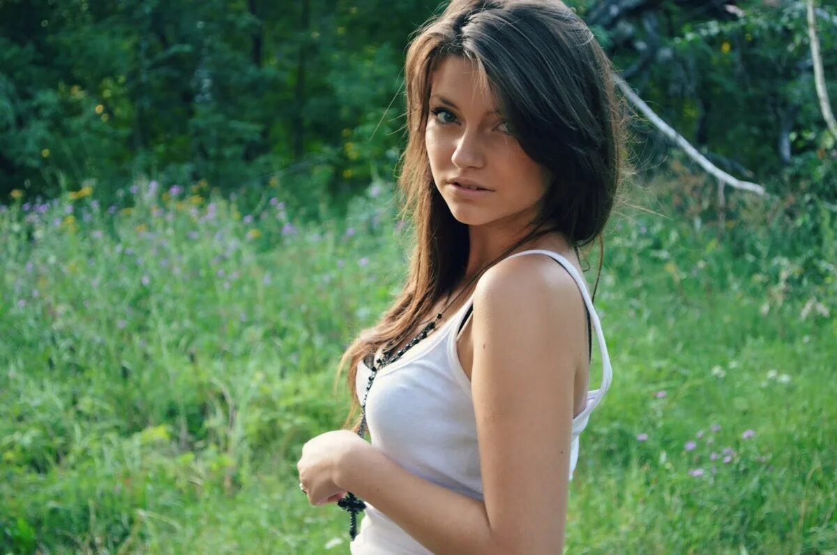 молодая женщина. лицо обычной девушки. домашние девушки. адикаева екатерина егоровна. наталья кузьмина саранск.