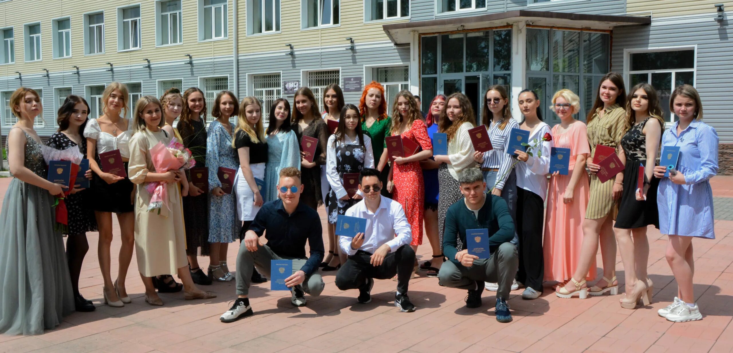 Бийский педагогический колледж. Бпк бийск. Улица петра чайковского 4 бийск. Бийский пед колледж. Выпускной в колледже.