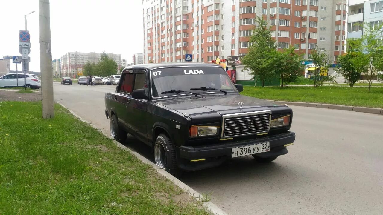 Ваз 21070 2000 белый. Фото семерочки. Семерочка всмяточку. Семёрочки. Семерочка машина.