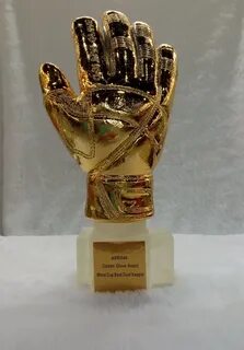 Золотая перчатка
