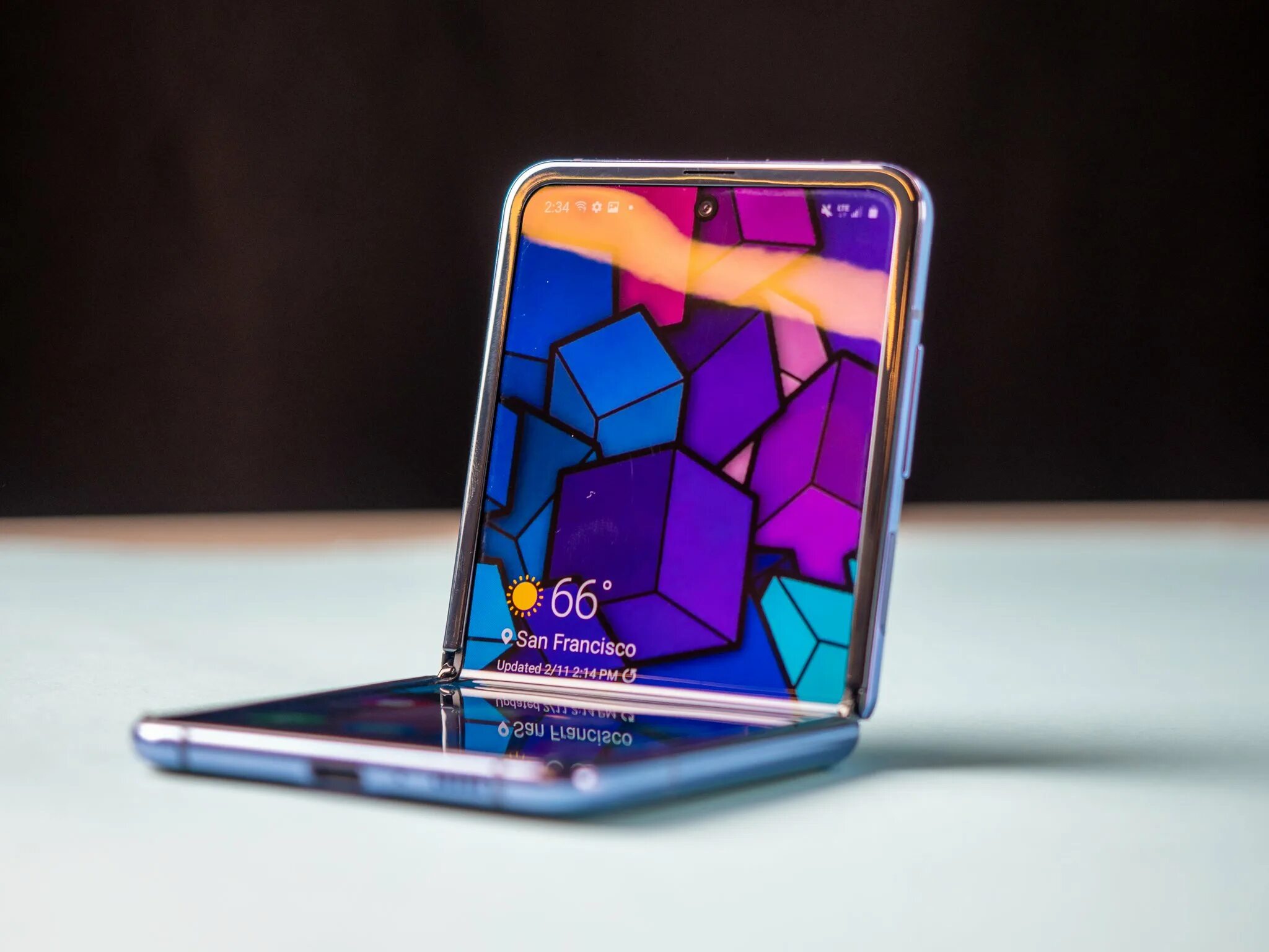 Фолд флип. Samsung Galaxy Flip 2. Samsung Galaxy z Flip 2 2021. Самсунг галакси z Flip 2. Samsung z Flip Fold 2.