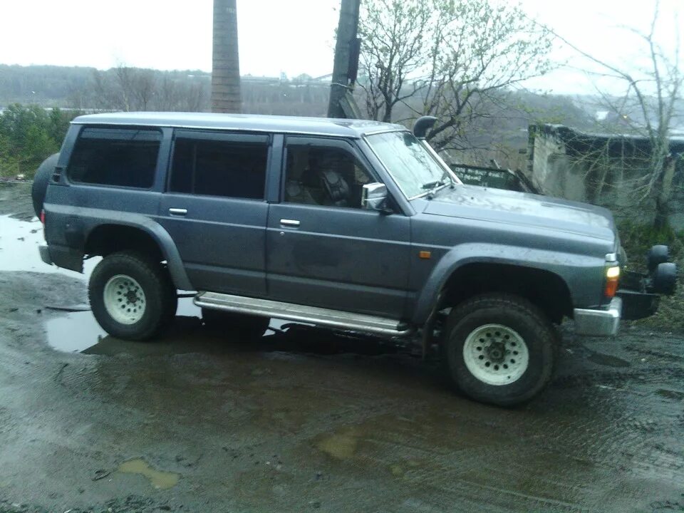 Ниссан сафари приморского края. Nissan Safari 1993. Ниссан сафари 1991. Nissan Safari y60. Ниссан сафари 60.