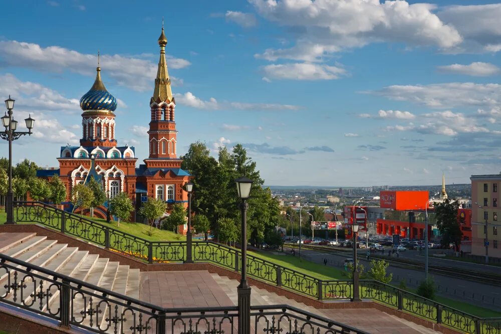 Город ижевск слова. Город Ижевск столица Республики. Удмуртия Ижевск. Удмуртия Ижевск центр. Ижевск исторический центр.