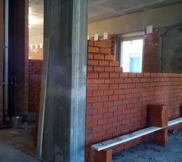 Возведение стены работы