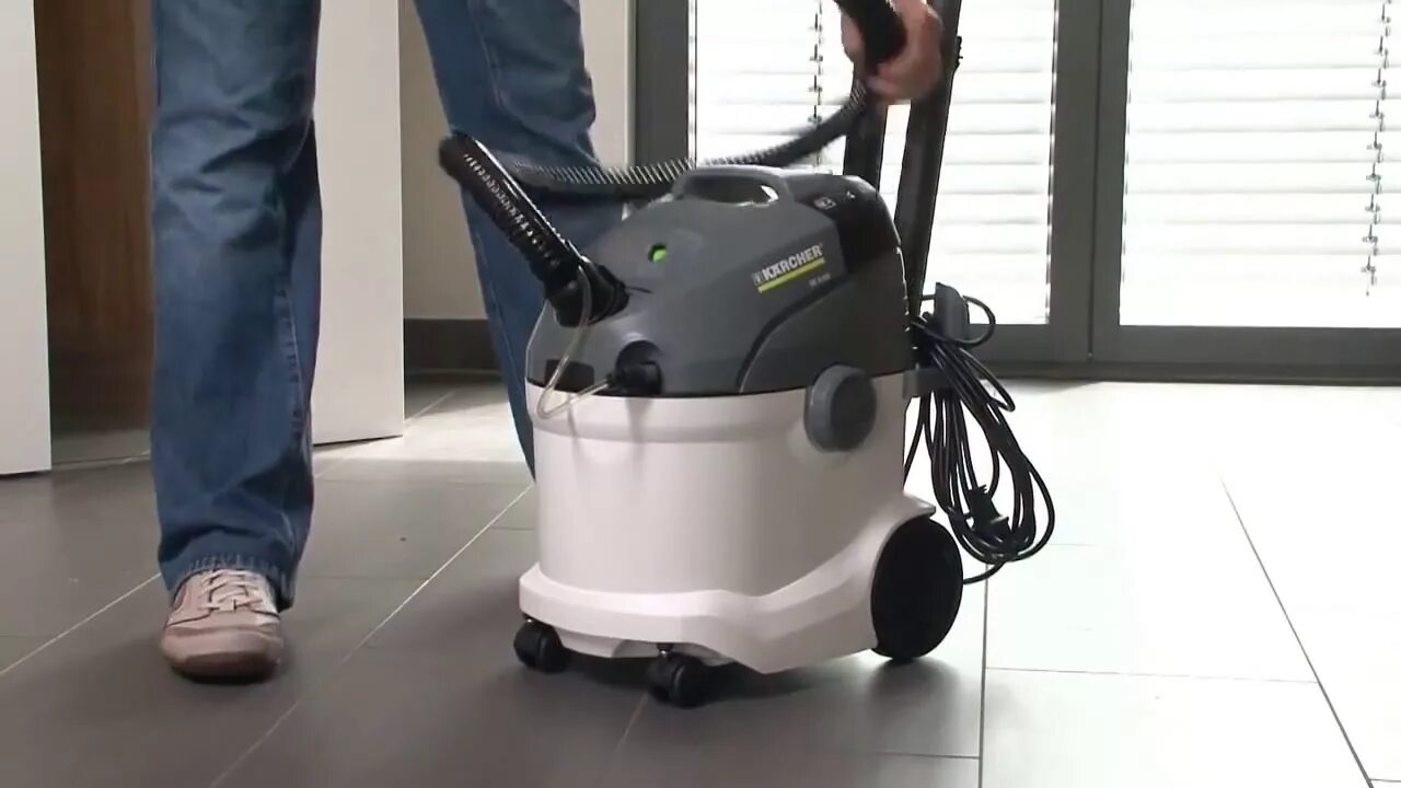 Моющий пылесос Керхер 6.100. Пылесос Karcher 6100. Karcher se 6.100 трубка. Моющий пылесос Керхер se 6100. Чистка вертикального пылесоса