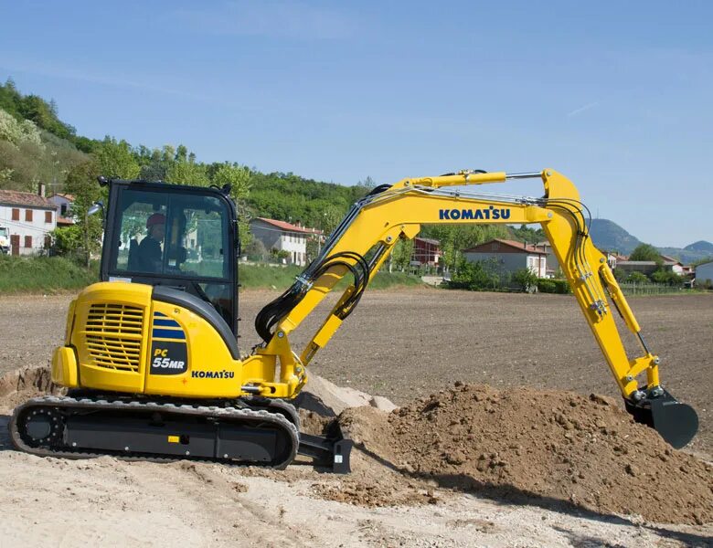 Ремонт мини экскаваторов. Komatsu pc55mr экскаватор. Экскаватор Комацу PC 55. Мини экскаватор Комацу 55. Мини-экскаватор Komatsu pc01-1.