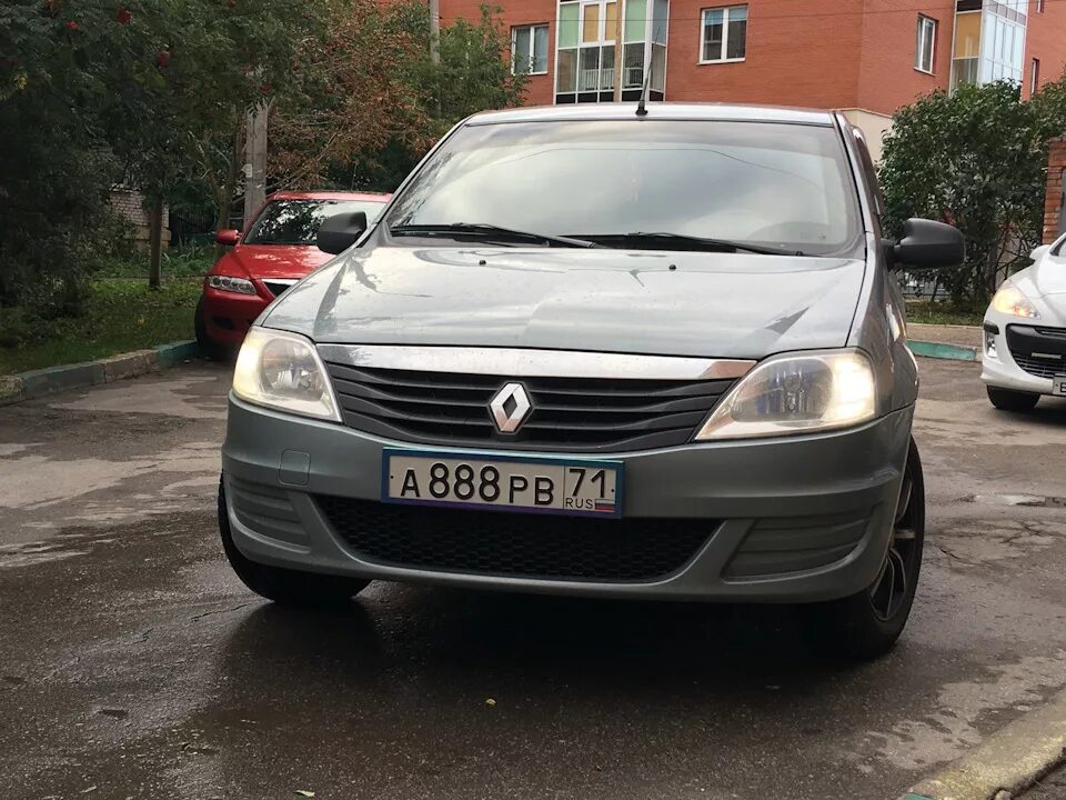 Ходовые огни на рено логан 1. Ходовые огни рено логан. Ходовые огни рено логан. Дхо рено логан 1м. Ходовые огни рено логан.